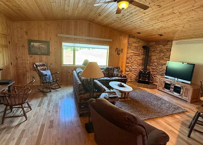 Holiday home 2 Bed 2 Bath Barndominium Unit B *
