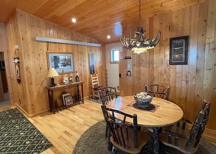 2 Bed 2 Bath Barndominium Unit B Holiday home