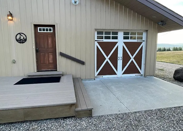 Holiday home 2 Bed 2 Bath Barndominium Unit B Etna